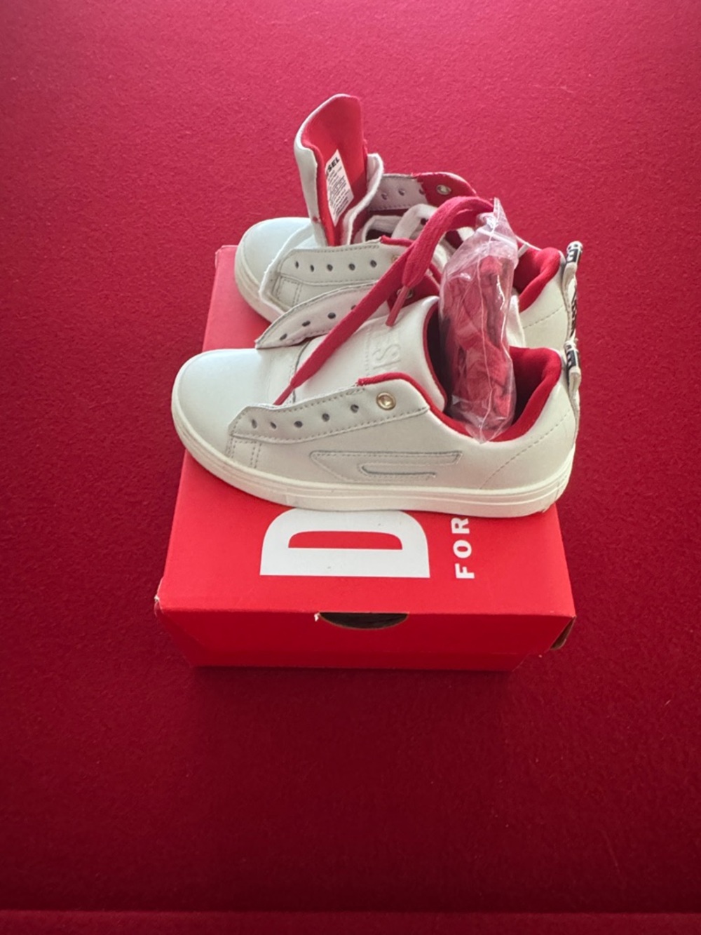 Diesel Kids White and Red Low-Top Sneakers